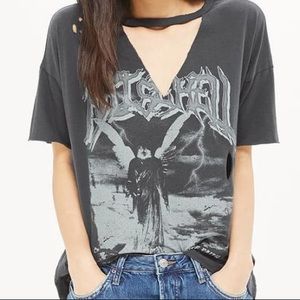 TOPSHOP 
Raise Hell Choker Tee